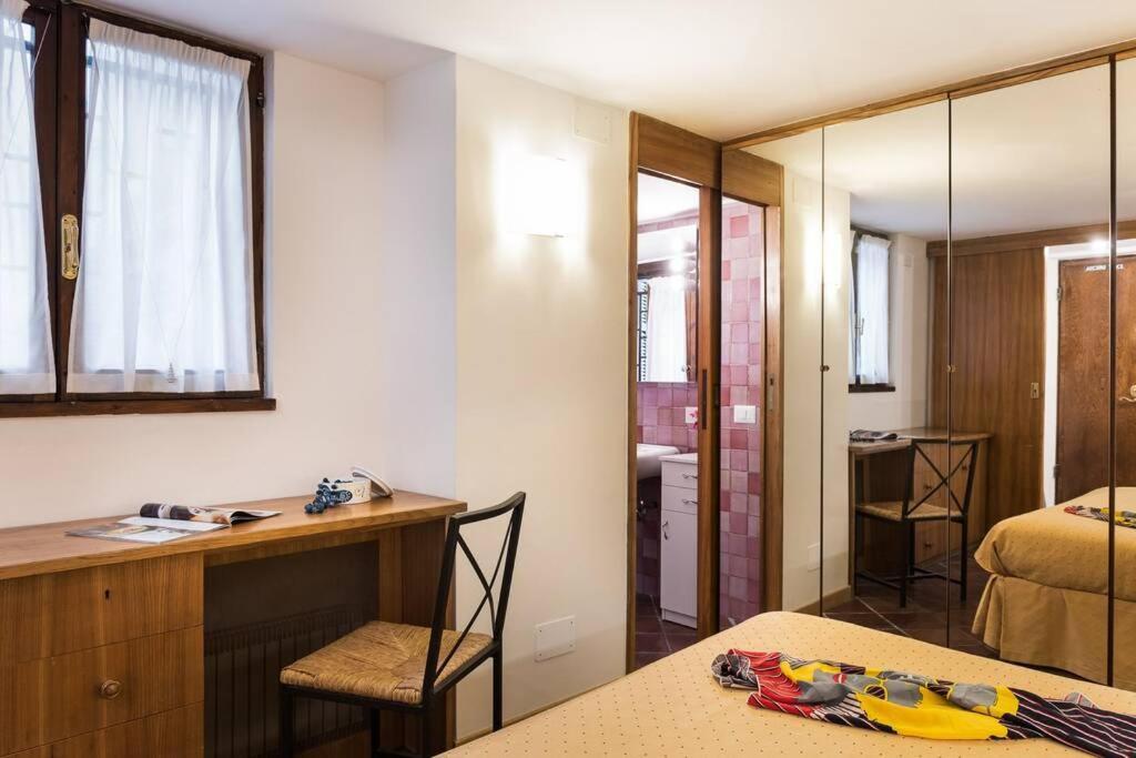 Idyllia -Teatro Pompeo Apartment โรม ภายนอก รูปภาพ