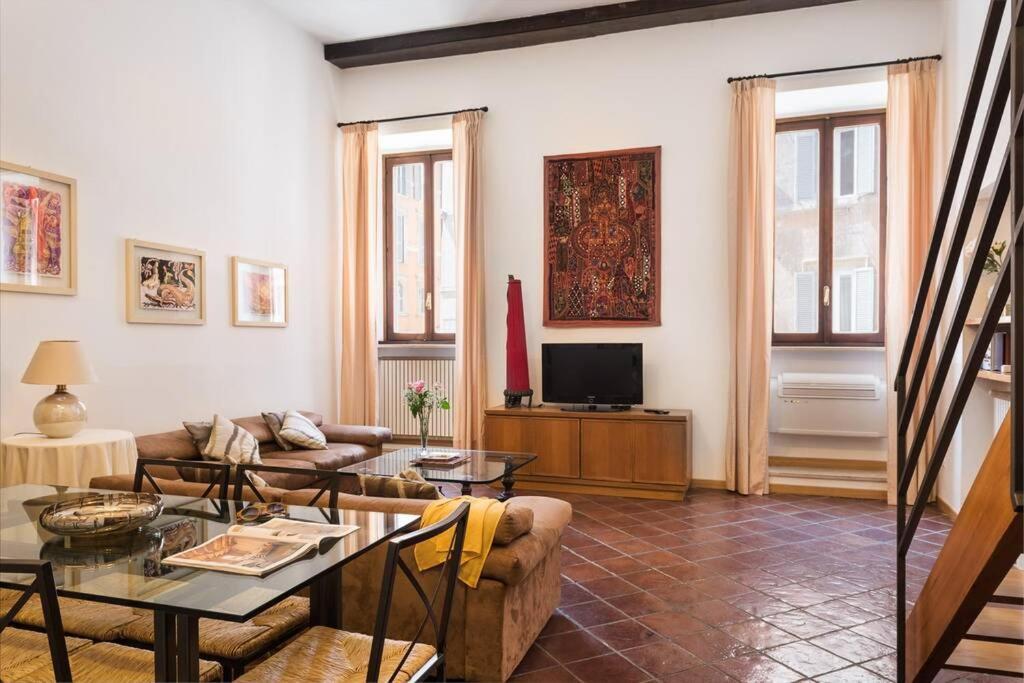 Idyllia -Teatro Pompeo Apartment โรม ภายนอก รูปภาพ