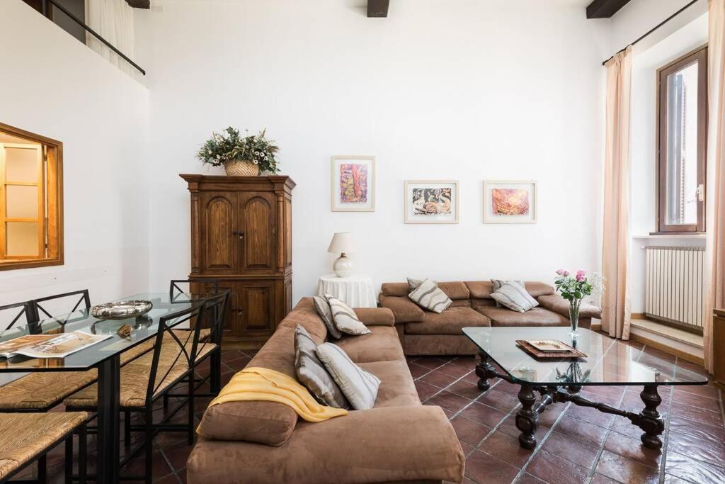 Idyllia -Teatro Pompeo Apartment โรม ภายนอก รูปภาพ